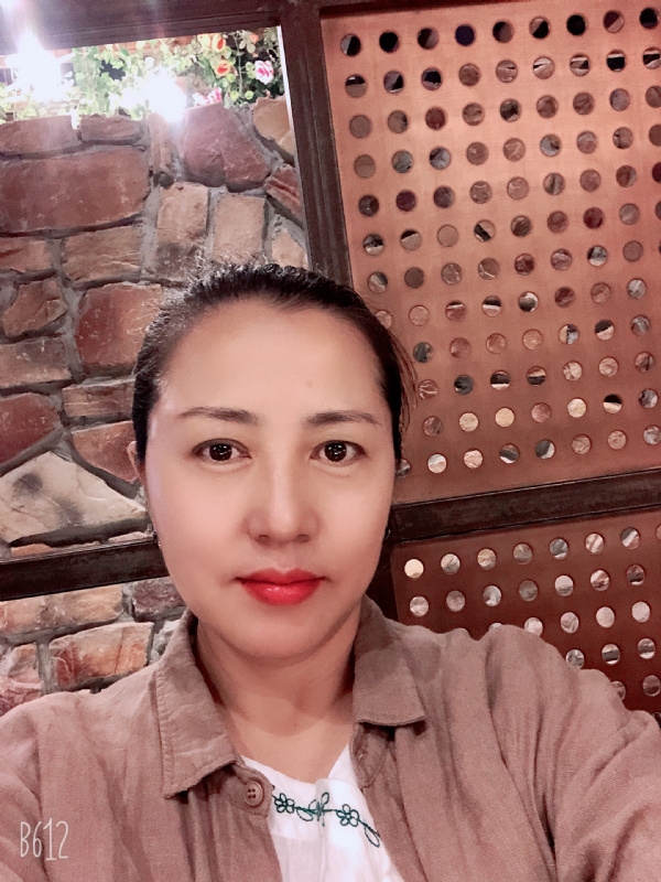 雲雲的第一张照片--昆明相亲服务中心