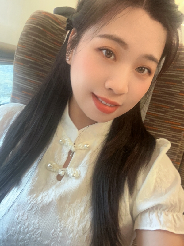 Lin的第三张照片--昆明相亲服务中心