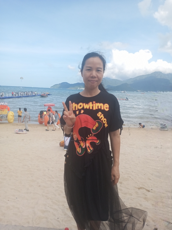 容容的第一张照片--昆明相亲服务中心