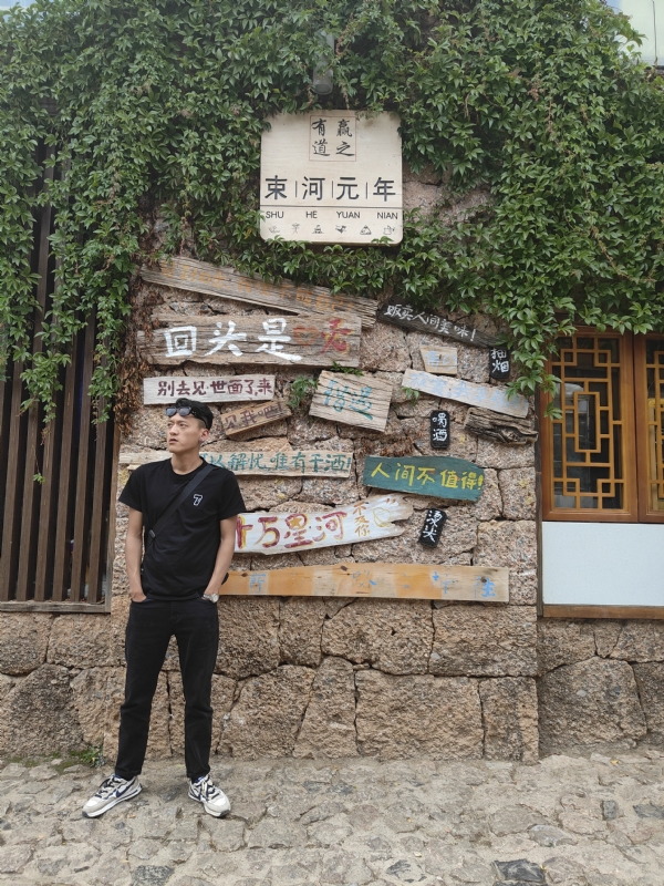 洛丿的第一张照片--昆明相亲服务中心