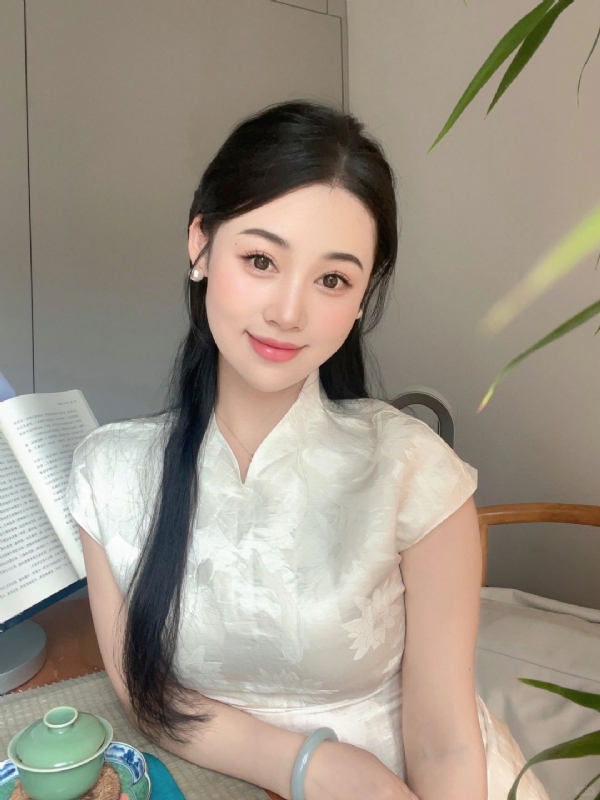 小慧的第一张照片--昆明相亲服务中心