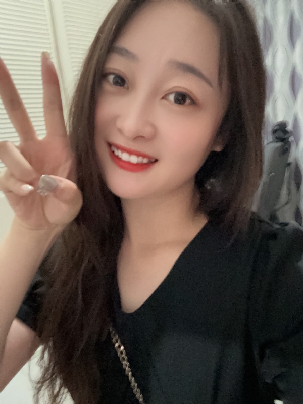 草莓的第一张照片--昆明相亲服务中心