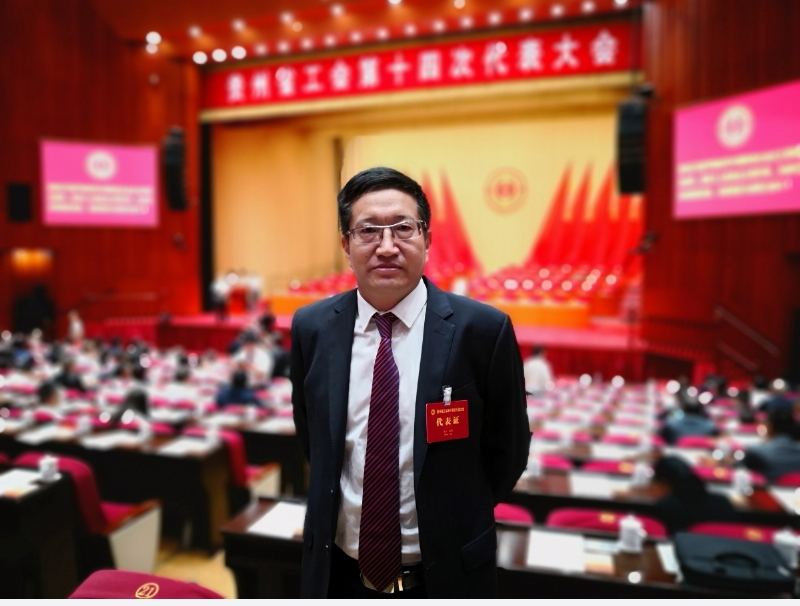 蓝天雁的第一张照片--昆明相亲服务中心