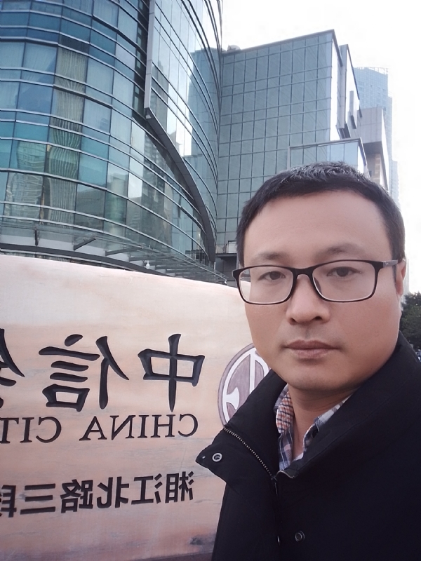 晚秋的第一张照片--昆明相亲服务中心