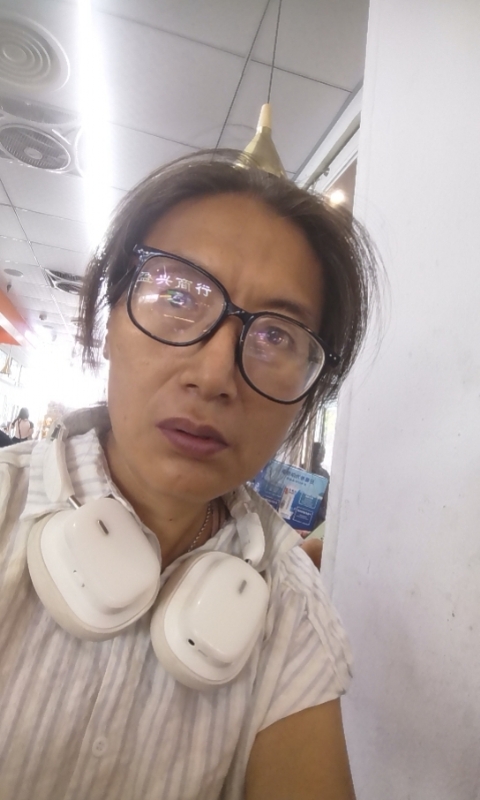 冬天的蔷薇的第三张照片--昆明相亲服务中心