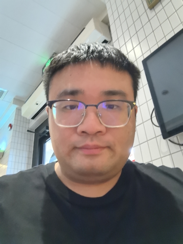 君临天下的第三张照片--昆明相亲服务中心