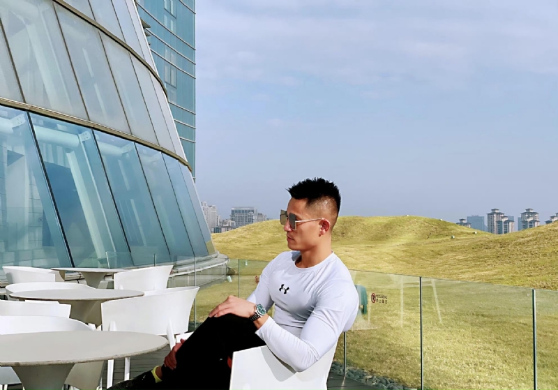 保家卫国的第二张照片--昆明相亲服务中心