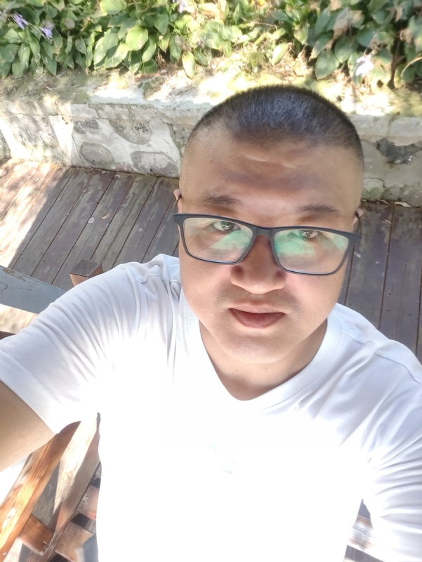 羊十八的第一张照片--昆明相亲服务中心