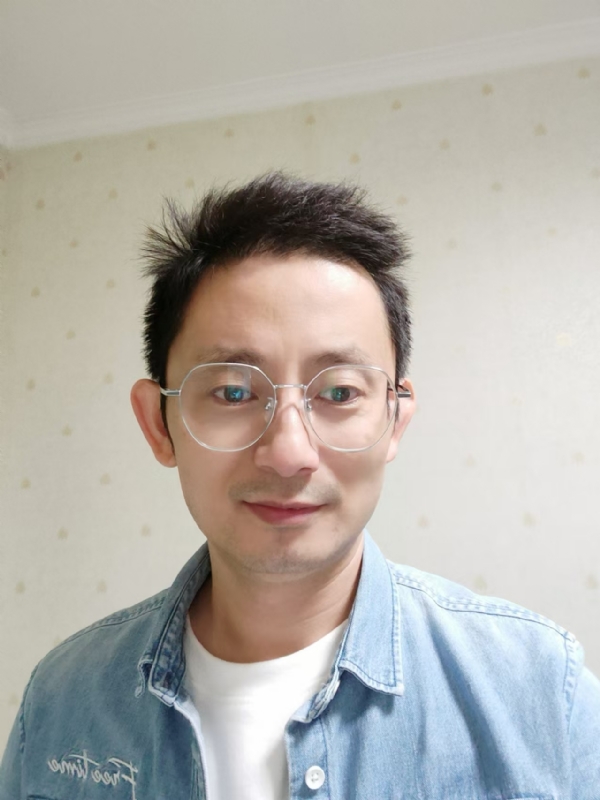 飘逸的第二张照片--昆明相亲服务中心