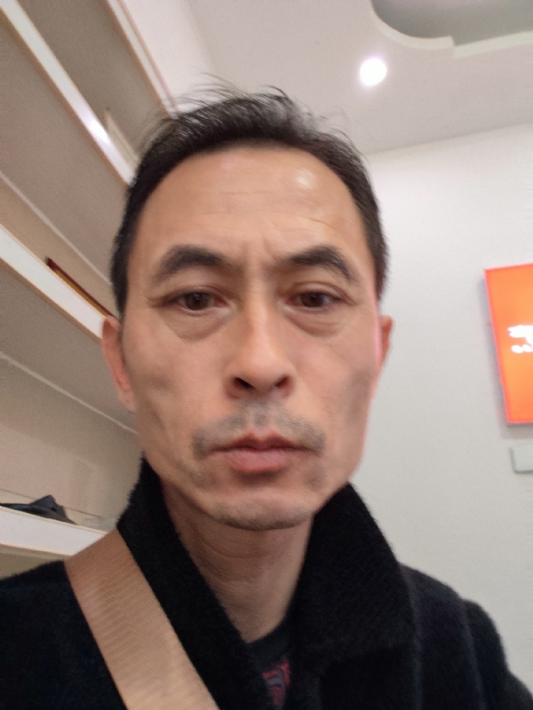 清晨阳光的第一张照片--昆明相亲服务中心