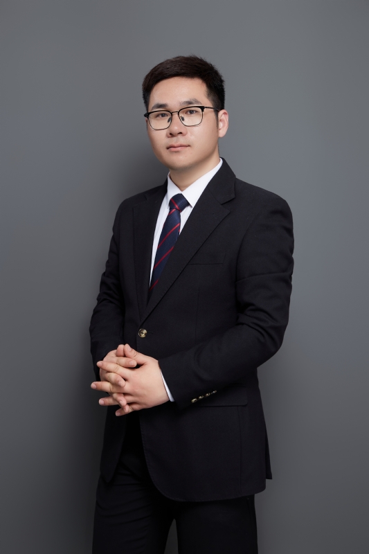 认真的第二张照片--昆明相亲服务中心