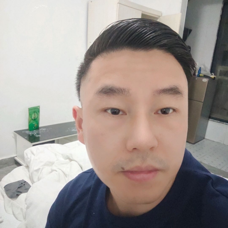 Poluk秦的第一张照片--昆明相亲服务中心