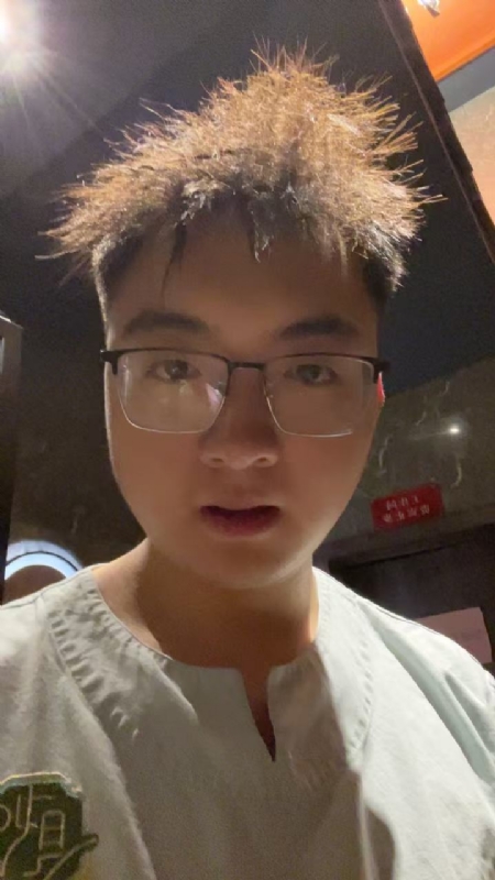 成熟稳重的男士的第一张照片--昆明相亲服务中心