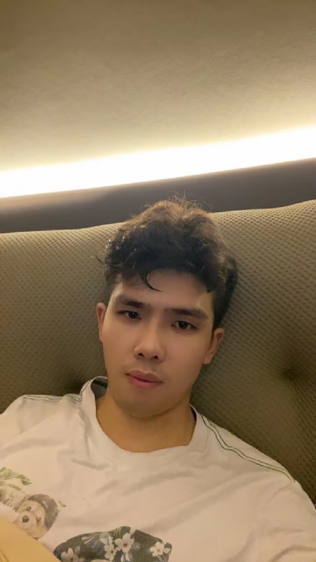 阿龙设计师的第一张照片--昆明相亲服务中心