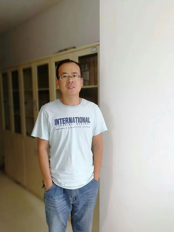 黄土麦田的第一张照片--昆明相亲服务中心