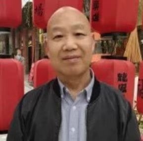 教师作家诗人的第一张照片--昆明相亲服务中心