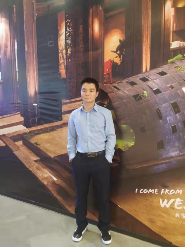 梧桐枫叶的第一张照片--昆明相亲服务中心