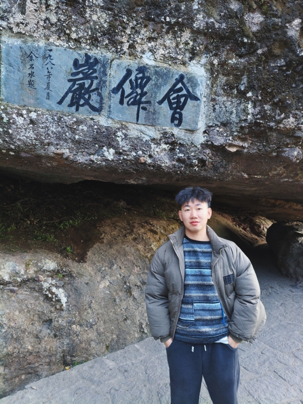 帅邓拖网速的第二张照片--昆明相亲服务中心