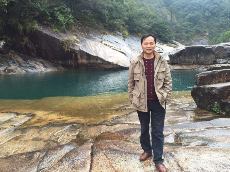 龙行天下的第一张照片--昆明相亲服务中心