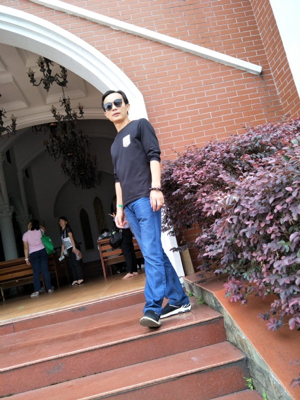 易进的第二张照片--昆明相亲服务中心