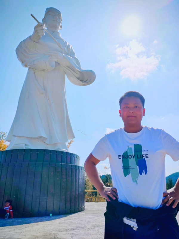 伏王虎的第一张照片--昆明相亲服务中心