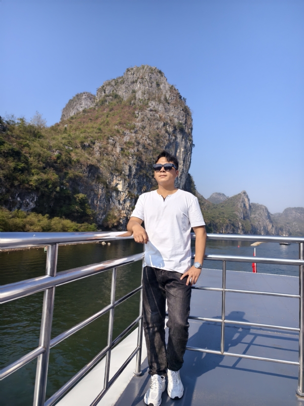 墨痕的第二张照片--昆明相亲服务中心