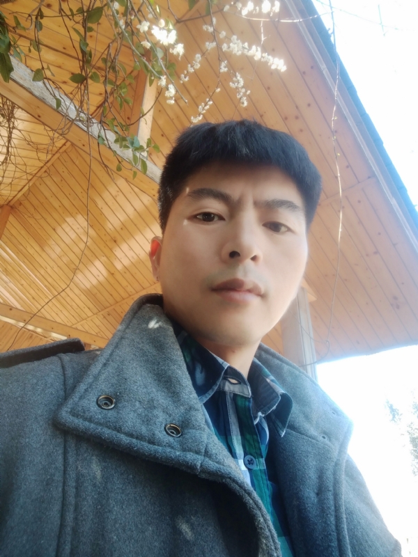 阿明的第一张照片--昆明相亲服务中心