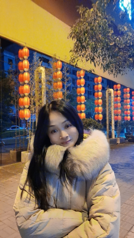 伊伊的第二张照片--昆明相亲服务中心