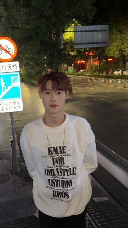 与宇的第一张照片--昆明相亲服务中心