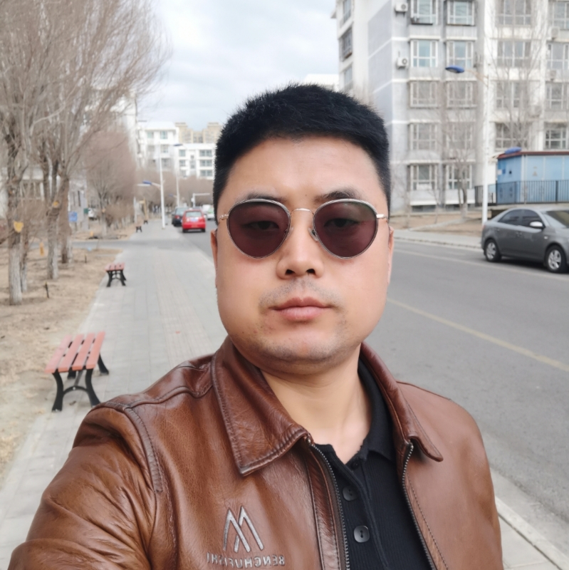 月下听风的第一张照片--昆明相亲服务中心