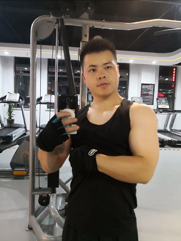 范迪塞尔的第二张照片--昆明相亲服务中心