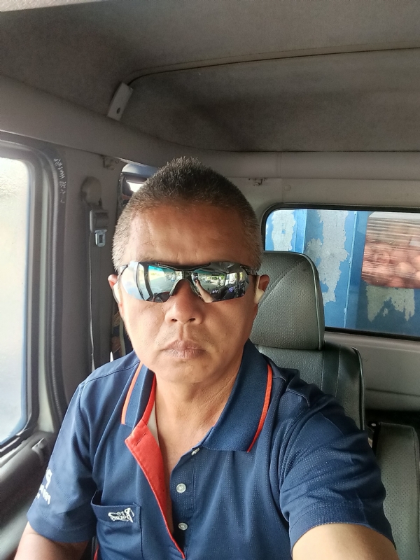 台灣合的第一张照片--昆明相亲服务中心