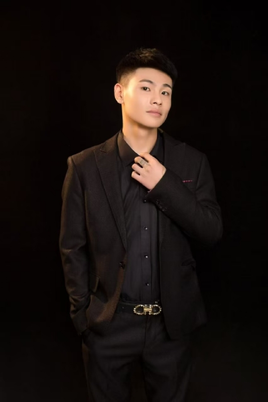 刘小船的第一张照片--昆明相亲服务中心