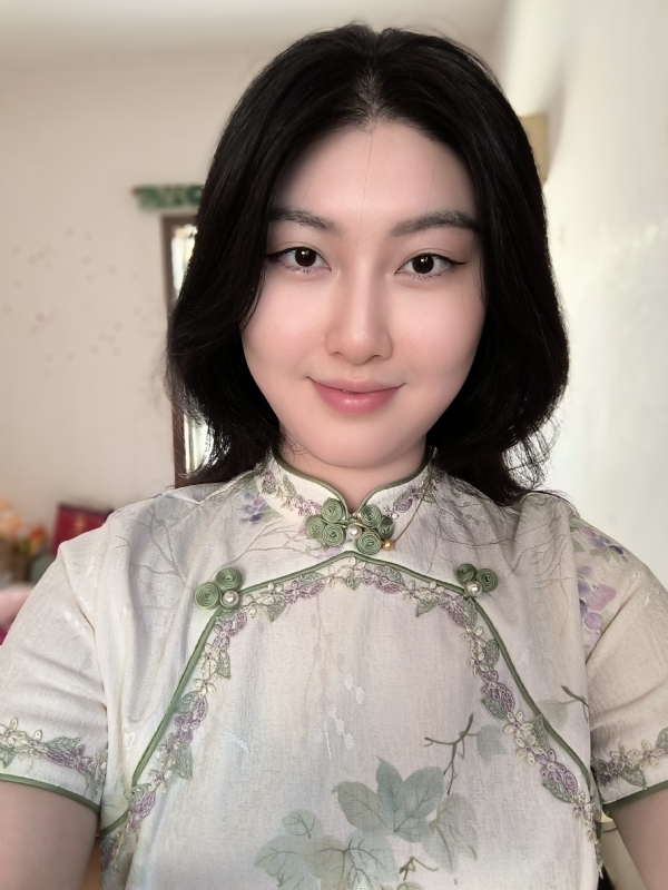 梅莱的第一张照片--昆明相亲服务中心