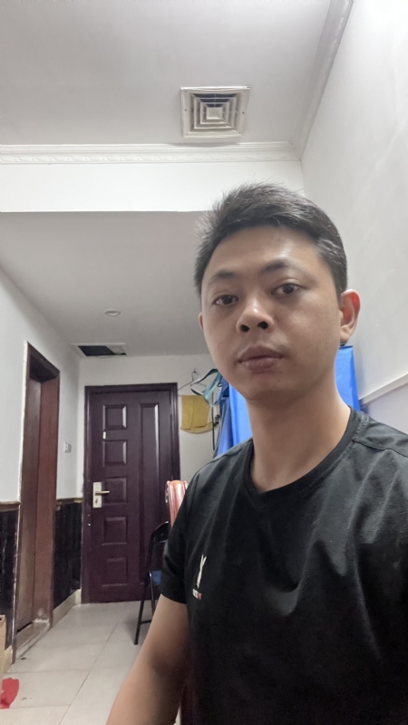 飞天猪的第一张照片--昆明相亲服务中心