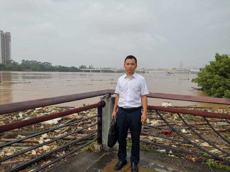 石泽根的第一张照片--昆明相亲服务中心