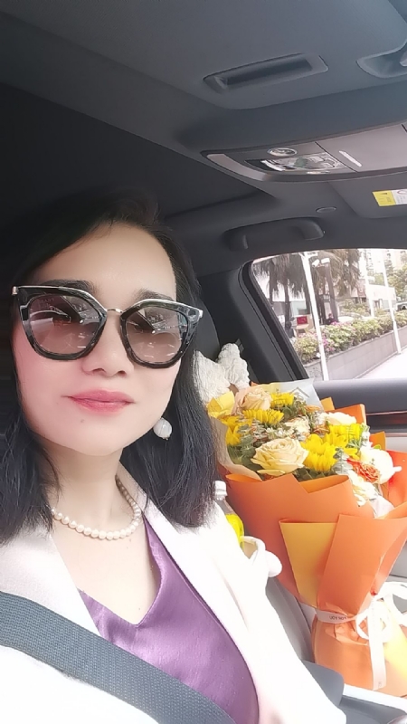 Apple的第一张照片--昆明相亲服务中心