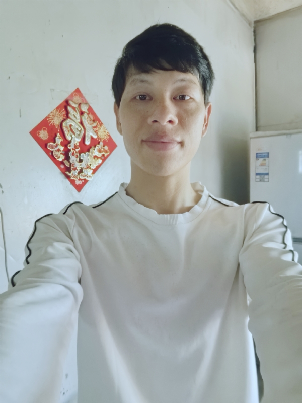 夏风微凉的第一张照片--昆明相亲服务中心