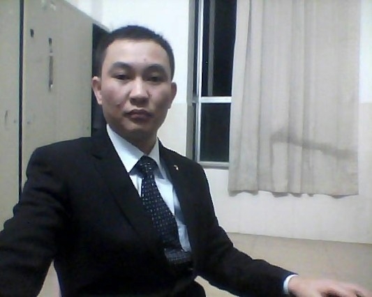 诚恳的大叔的第一张照片--昆明相亲服务中心