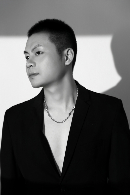 胡杰的第二张照片--昆明相亲服务中心