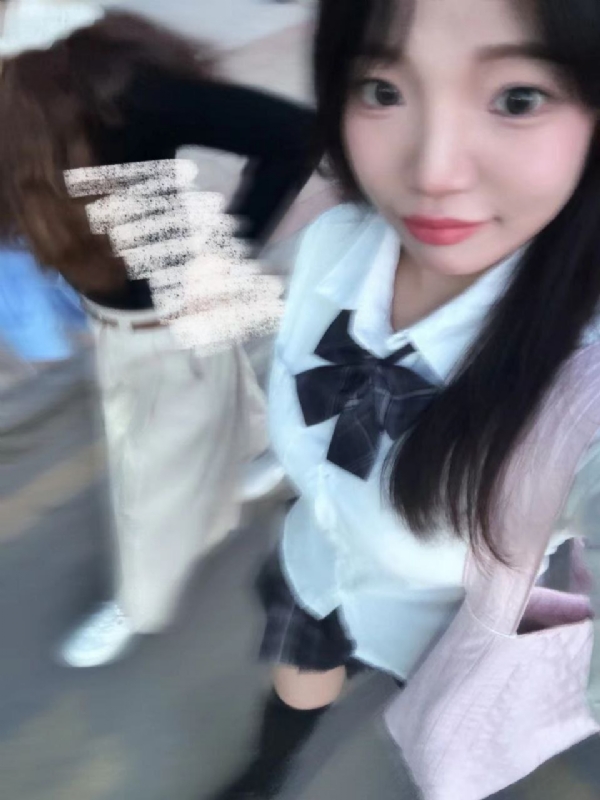 台灣小姐伊洛的第一张照片--昆明相亲服务中心