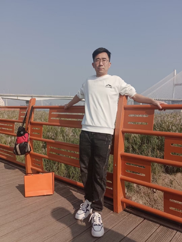 黑白的第一张照片--昆明相亲服务中心