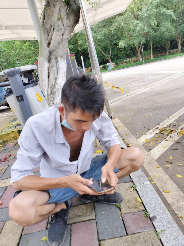 太累了的第一张照片--昆明相亲服务中心