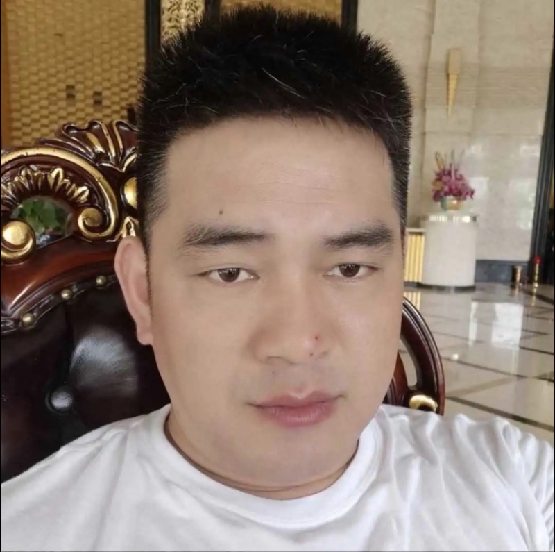 随风的第一张照片--昆明相亲服务中心