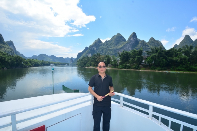 沙漠海的第一张照片--昆明相亲服务中心