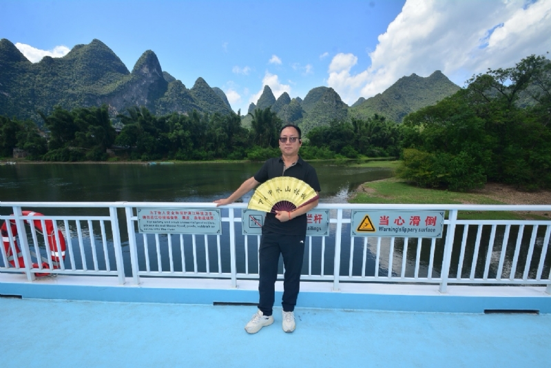 沙漠海的第四张照片--昆明相亲服务中心