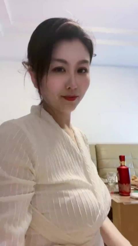 钕钕的第一张照片--昆明相亲服务中心