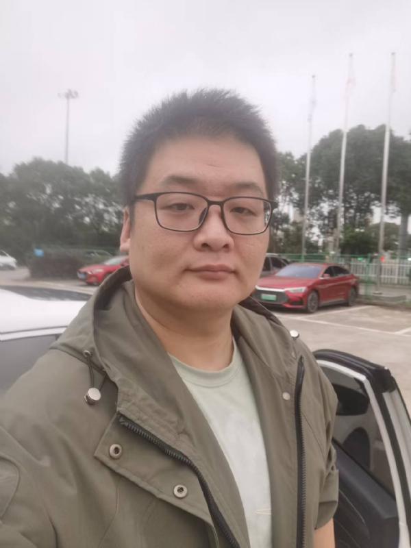 Russell的第一张照片--昆明相亲服务中心