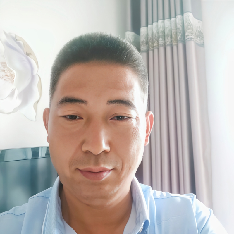 雨中漫步的第一张照片--昆明相亲服务中心