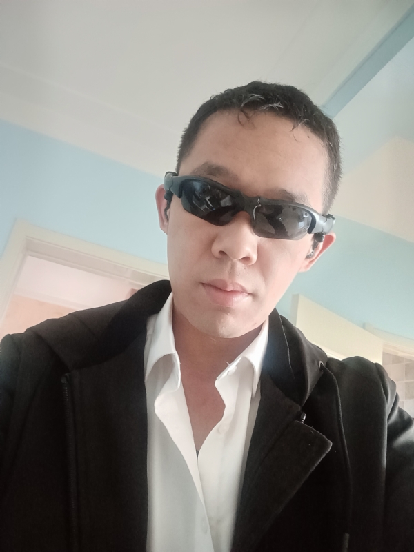 血公爵的第一张照片--昆明相亲服务中心